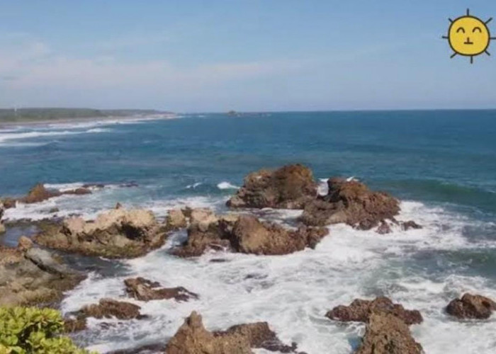 Liburan ke Pantai Tasik? Ini Keindahan Alam yang Siap Bikin Takjub