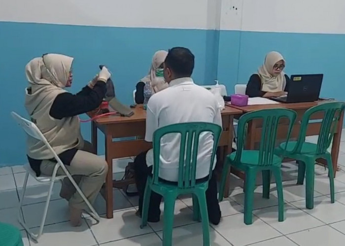Sebelum Bekerja, Relawan SPPG Jalani Pemeriksaan Kesehatan, Perdana Dilakukan di Wilayah Kota Tasikmalaya