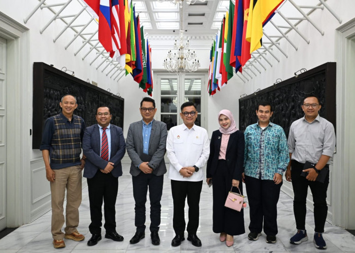 KPID Jabar Sampaikan Penelitian Soal Media Habitt Gen Z dan Implikasi pada Pancagatra +1 ke Gubernur Lemhannas