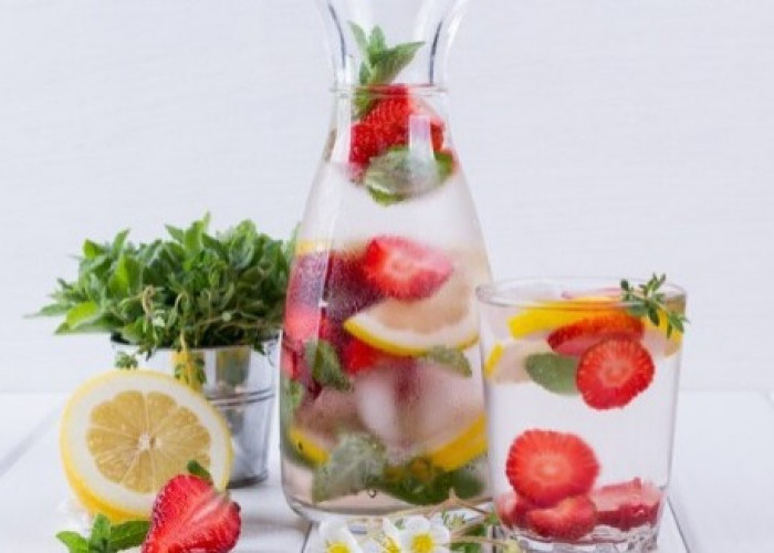 Sering Mengkonsumsi Infused Water? Yuk Kenali Berbagai Mitos dan Fakta dari Infused Water Ini Bagi Kesehatan