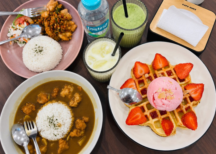 Waffle Strawberry Menjadi Daya Tarik Kuliner di Cafe Hidden Space Kota Tasikmalaya dengan Harga Terjangkau