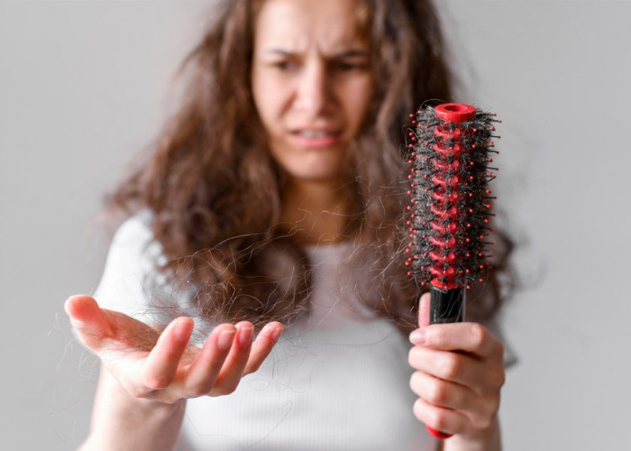 Kebiasaan Ini dapat Mengakibatkan Rambut Rontok, Hindari!