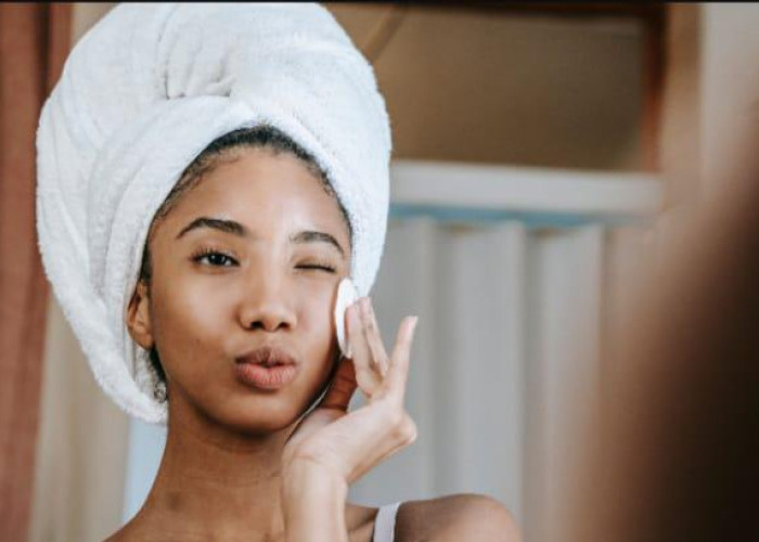 Sering Diabaikan, Membersihkan Makeup Sebelum Tidur Penting untuk Menjaga Wajah
