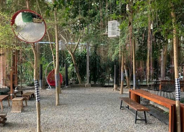 Kala Cafe & Resto Jadi Spot Bukber Hits di Cikoneng, Hadirkan Konsep Estetik dengan Ikon Pesawat