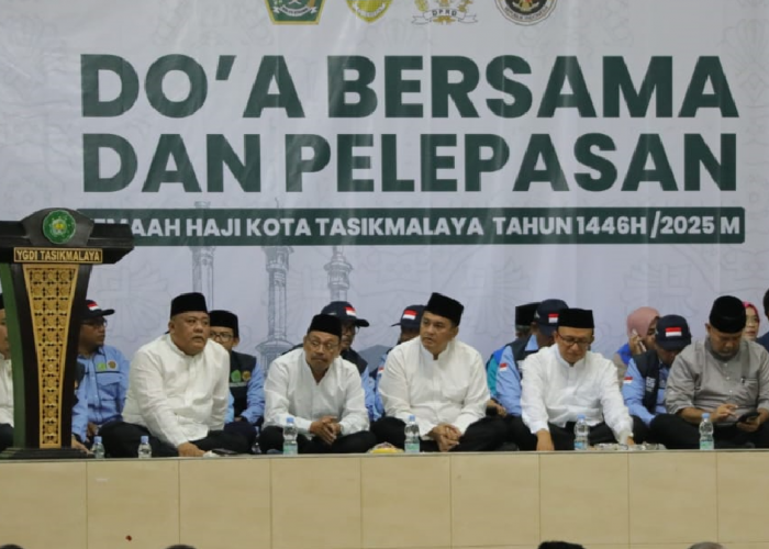 Lepas 739 Jamaah Haji Asal Kota Tasik, Diky Chandra Nitip Doa, Minta Doakan Para Pemimpin Bisa Amanah