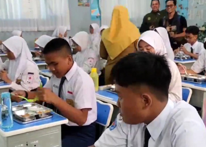 SMPN 2 Tasikmalaya Mulai Terapkan Program Makan Bergizi Gratis, Menu Makanan Akan Berganti Setiap Hari