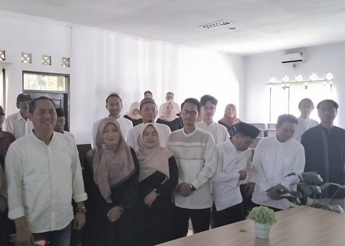 STISIP BP Banjar Santuni Puluhan Yatim dan Dhuafa, Sumber Santunan dari Zakat Penghasilan Karyawan 