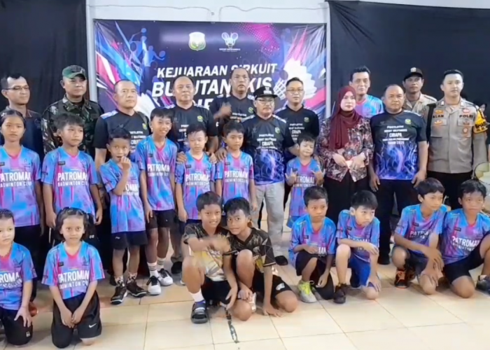 Jaring Bibit Unggul Melalui Turnamen Bulu Tangkis Cibapa, Wawali Apresiasi Turnamen Kategori Pelajar
