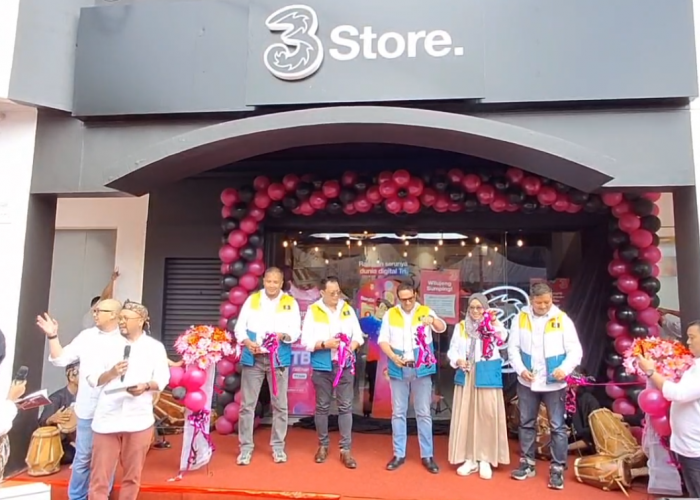Tingkatkan Layanan Pelanggan, 3 Store Hadir di Tasikmalaya, Jaga Kepercayaan Pelanggan Setia Kartu 3
