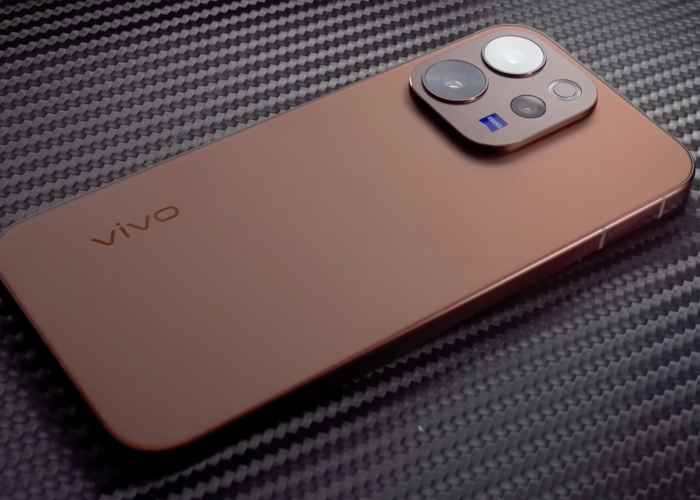 Judul:Review Vivo V70: Desain Makin Premium, Tapi Apakah Upgrade dari V60 Ini Worth It?