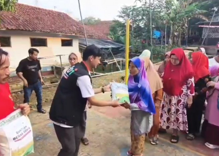HBI Gandeng Radar Tv Gelar Baksos Kemerdekaan, Bagikan Puluhan Paket Beras Bagi Lansia di Ciamis