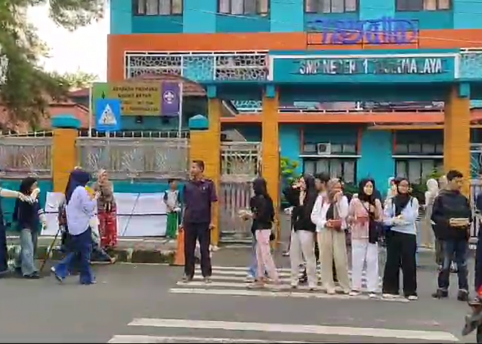 Latih Kepedulian Siswa Pada Sesama Lewat Berbagi Takjil, Cara Pelajar SMPN 1 Tasik Perbanyak Amalan Ramadan