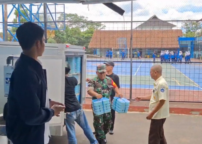 Program Makan Bergizi Gratis, Siswa Bisa Hemat Uang Jajan, Warga Sekolah Berharap Program Terus Berlanjut