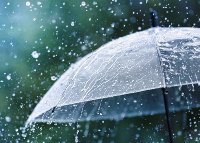 Musim Hujan Bikin Males Gerak? Ini 5 Cara Agar Tetap Produktif Saat Musim Hujan
