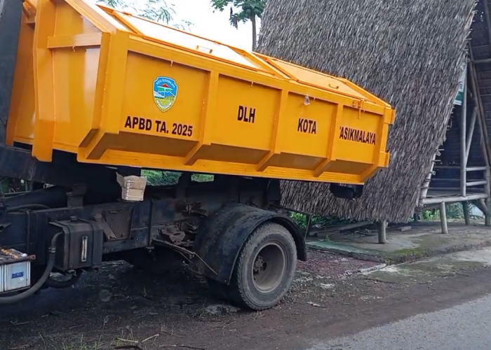 Warga Sukanagara Sumringah Dapat Bantuan Kontainer Sampah, Makin Semangat untuk Menjaga Lingkungan
