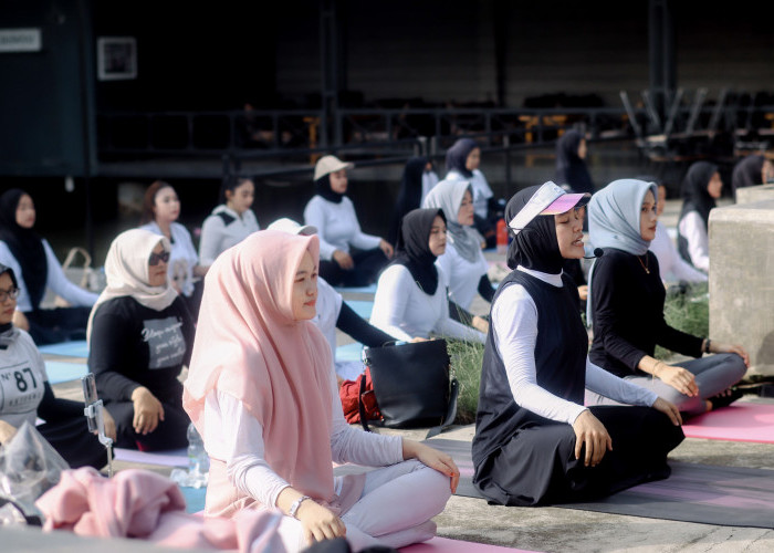 Rahasia Menjaga Kesehatan Mental Lewat Gerakan Yoga 