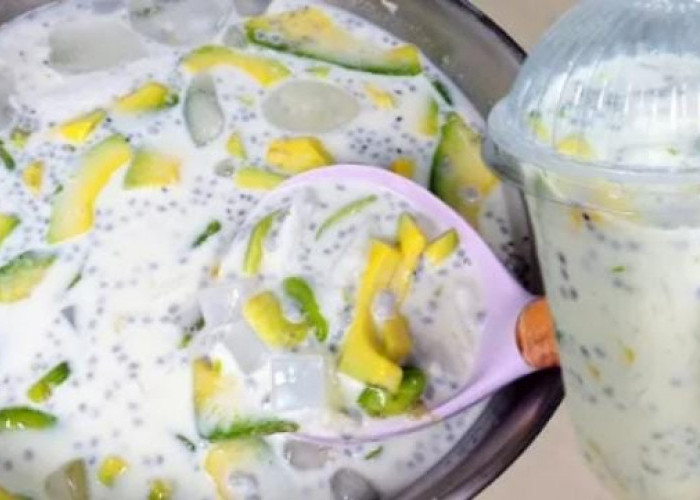 Bosan Takjil Biasa? Coba Es Teler Alpukat Kekinian: Manis, Gurih, dan Super Segar!
