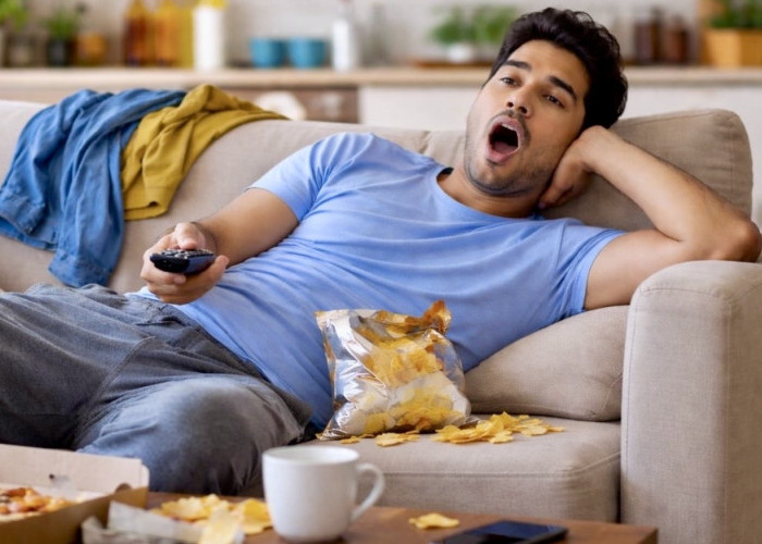 Capek Jadi Ambisius Tapi Mager? Rahasia Kaum Rebahan Tetap Produktif 