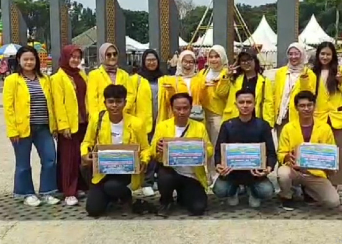 Mahasiswa UT Tasik Bantu Korban Gempa Bandung dan Garut, Galang Donasi Di Area Alun-Alun Dadaha