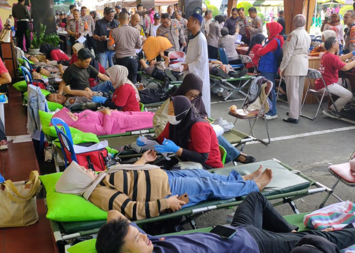 Polresta Gelar Donor Darah Dalam Rangka HUT Ke-24 Kota Tasikmalaya, Bantu Kebutuhan Darah di Priangan Timur