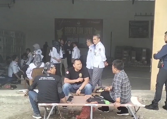 KPU Kota Banjar Gelar Sortir dan Lipat Surat Suara, Sorlip Ditargetkan Rampung 3 Hari