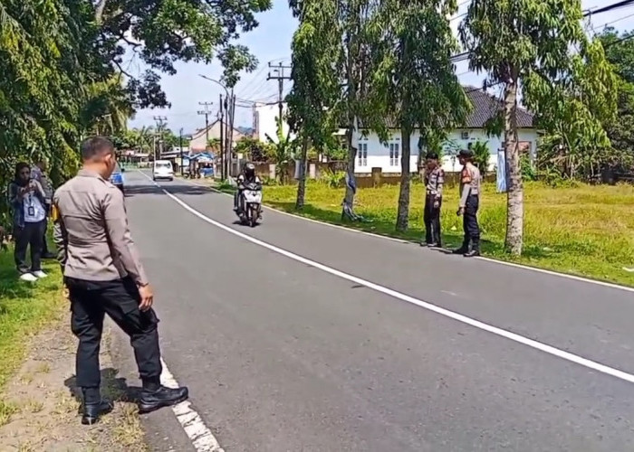 Laka Maut, Seorang Perempuan Tewas Tergeletak di Jalan, Polisi Masih Dalami Penyebab Pasti Kecelakaan 