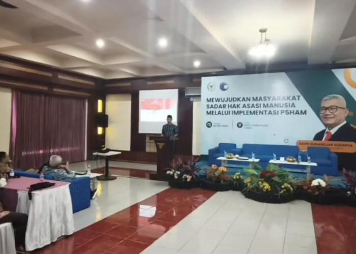 Kemenham Minta Orang Tua Korban Keracunan MBG Lapor, Pelanggaran HAM Akan Ditindak Secara Hukum