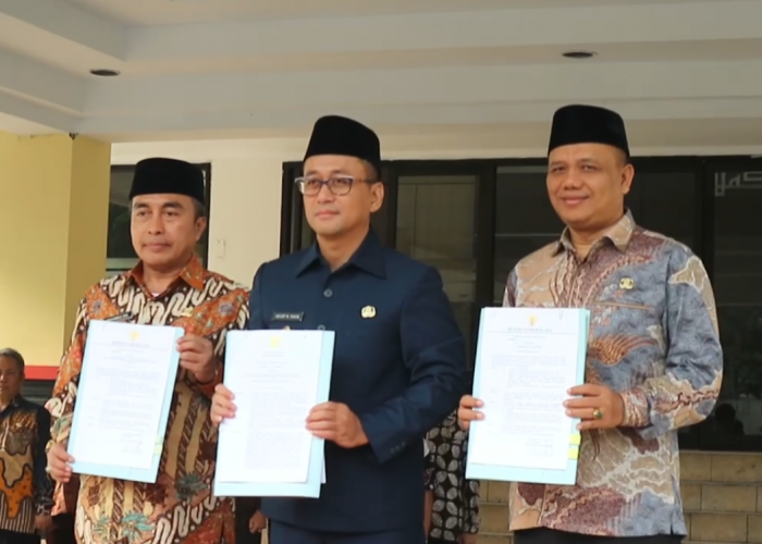 Apel Perdana, Bupati Tasik Tandatangani 3 Perbup Sekaligus, Atur Jam Kerja ASN, Salat Berjamaah dan Kebersihan