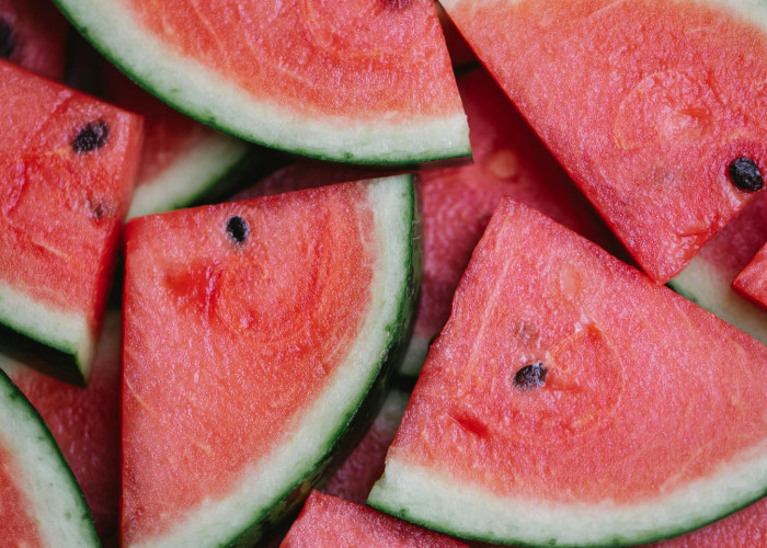 Biar Gak Salah Pilih, Ini 6 Tips Memilih Semangka yang Manis dan Segar