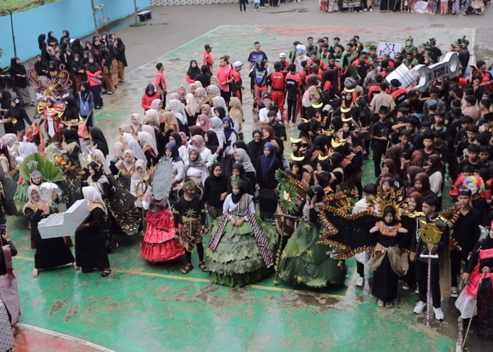 Meriahkan HUT RI Ke 80, SMK Al Falah gelar karnaval budaya, generasi muda pemimpin masa depan bangsa