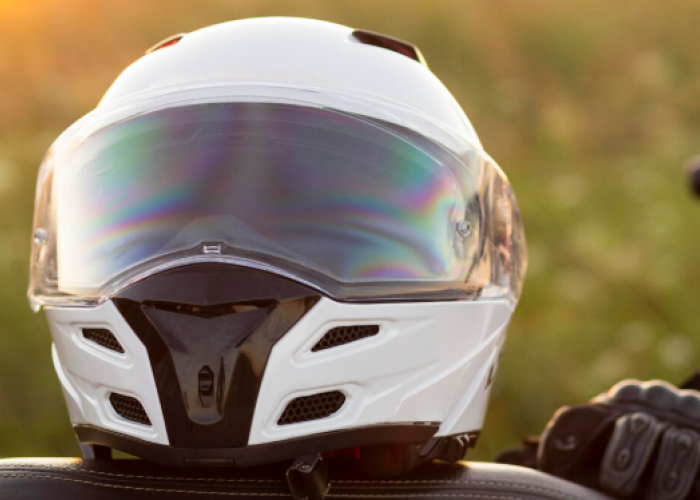 Panduan Lengkap! Cara Tepat Mencuci Helm Supaya Bersih dan Wangi