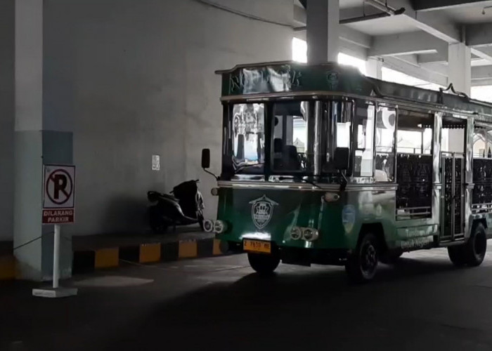 Wow, Plaza Asia Hadirkan Konsep Berbelanja Sekaligus Berwisata Dengan Bus Ngulisik