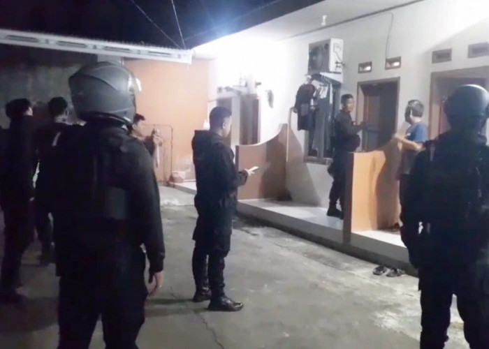 Petugas Gabungan Gelar Razia Kos-Kosan di Kota Banjar, Target Penghuni Tanpa Identitas dan Aktivitas Ilegal
