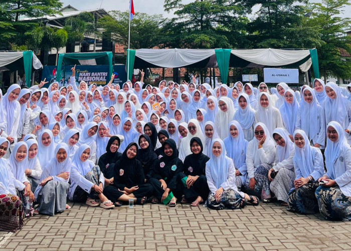 Suka Duka di Balik  Kisah Pengurus Asrama Al-Uswah , Pondok Pesantren Cipasung