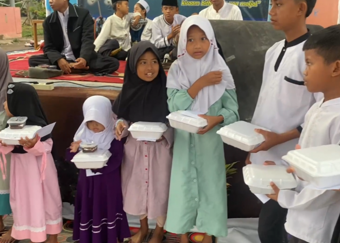 Berkah Ramadan: Karang Taruna RW 8 Gelar Buka Puasa dan Santunan Sebagai Wujud Kepedulian Sosial