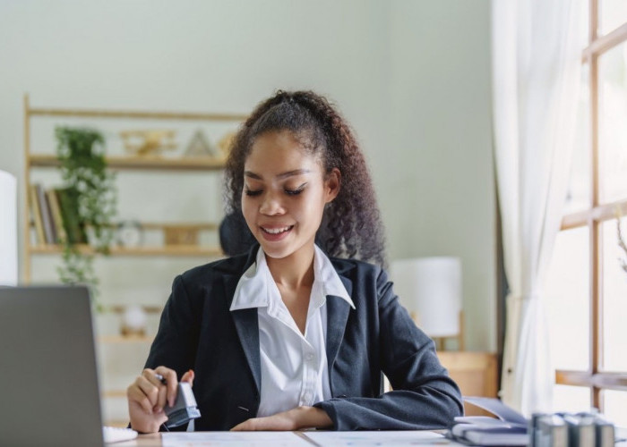 AI Makin Canggih, Tapi 14 Side Hustle Ini Masih Dicari Banyak Orang