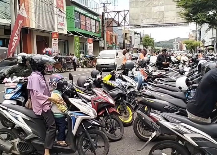 Dua Juru Parkir Diamankan Satgas Saber Pungli, Cegah Maraknya Parkir Liar Menjelang Lebaran