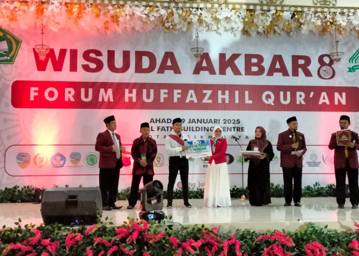 Cetak Generasi Qur'ani, FHQ Jawa Barat Gelar Wisuda Ribuan Penghafal Al-Qur'an