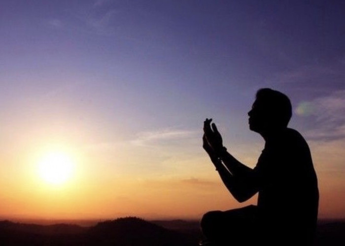 Sederhana Tapi Dahsyat, Kelebihan Beristigfar yang Bisa Mengubah Hidupmu