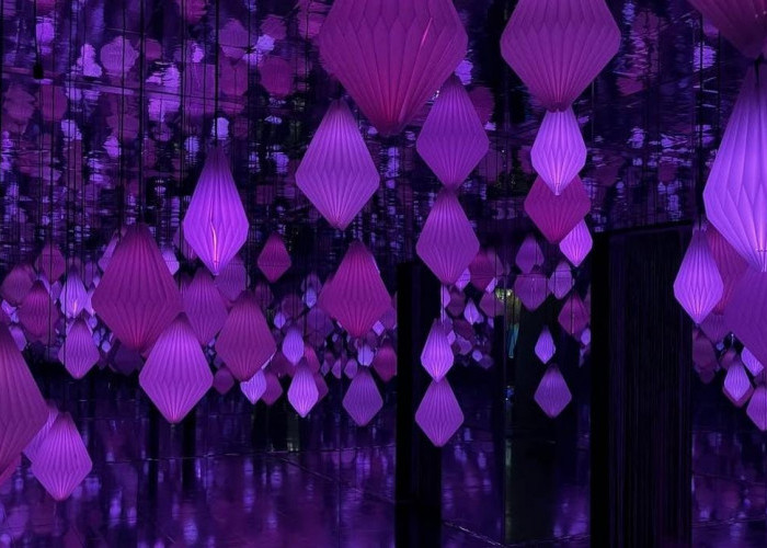 Estetik di Tiap Sudut, Lighting Art Braga Jadi Spot Foto Baru yang Ramai Diburu Pengunjung di Kawasan Braga!