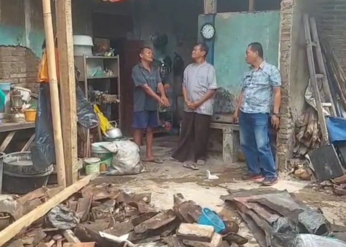 Bangunan Lapuk, Rumah Warga Muktisari Banjar Ambruk, Pemilik Alami Sakit Berharap Bantuan Pemerintah