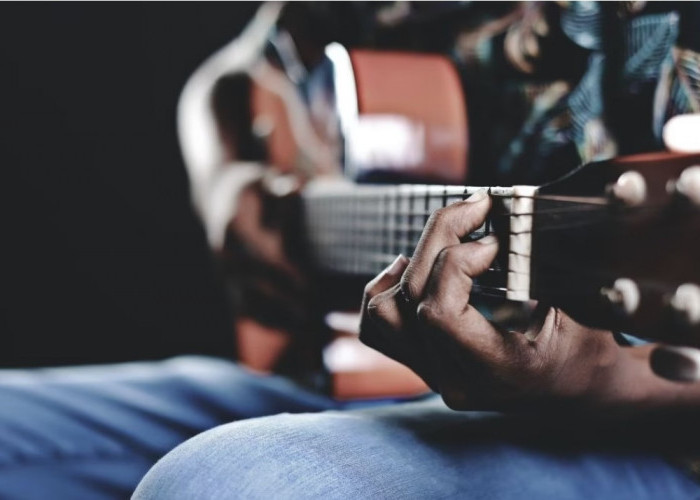 8 Kunci Gitar Pemula, Dijamin Bikin Kamu Semangat Belajar