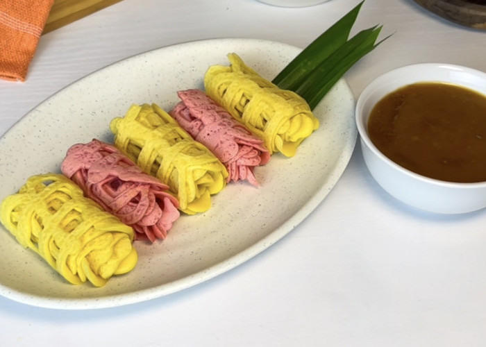 Cara Membuat Roti Jala Kuah Kinca, Dessert Cantik yang Lembut dan Gurih