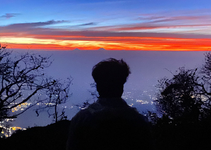 Mengenal Gunung Slamet, Gunung Tertinggi di Jawa Tengah dengan Panorama Menakjubkan