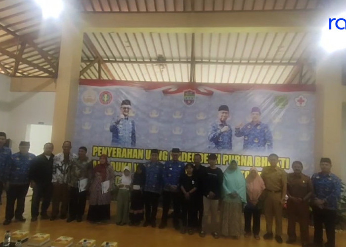 Ratusan Purnabakti ASN di Ciamis Dapat Uang Kadeudeuh , Segini Besarannya...