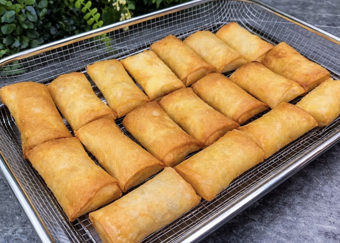 Resep Lumpia Jasuke untuk Takjil yang Renyah di Luar, Creamy di Dalam