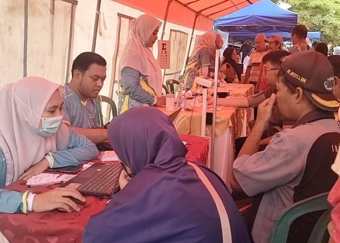 Ribuan Warga Padati Cek Kesehatan Gratis, Pasien Sakit Berat Langsung Dirujuk ke Rumah Sakit
