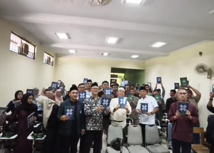 ESQ Kemanusiaan Bagikan 105 Mushaf Al-Qur’an Isyarat, Permudah Muslim Berkebutuhan Khusus Belajar Al-Qur’an