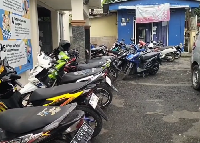 Perangkat Desa di Kota Banjat Diduga Gadaikan Empat Motor Plat Merah, Terancam Dipecat!