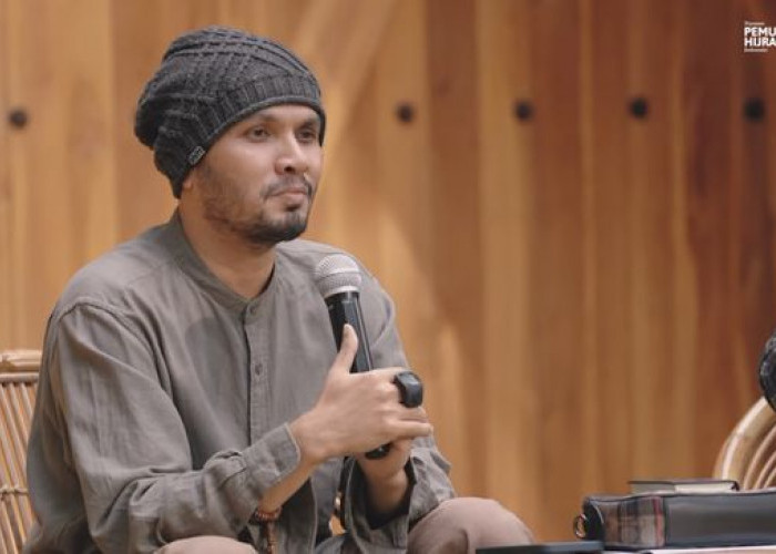 Lebih Dekat dengan Ustadz Hanan Attaki, Sosok Pemberi 